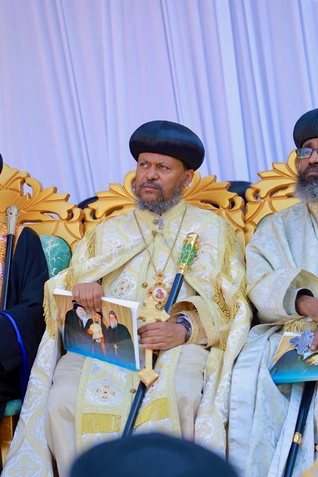"እዌድሰኪ ኦ ድንግል በከመ ገብርኤል መልአክ ቡርክት አንቲ ወቡሩክ ፍሬ ከርሥኪ፤ ድንግል ሆይ መልአኩ ገብርኤል እንዳመሰገነሽ እኔም ቡርክት ነሽ ክብርት ነሽ የማኅፀንሽም ፍሬ ቡሩክ ነው እያልኩ አመሰግንሻለሁ" አባ ጊዮርጊስ ዘጋሥጫ (መጽሐፈ ሰዓታት)